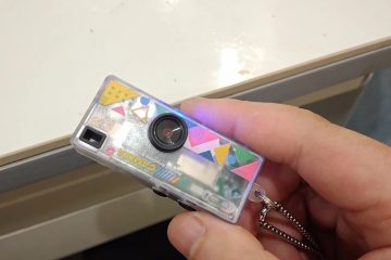 베스트셀러 THUMB 미니 CCD 디지털 카메라  – 학생 및 여행용 레트로 스타일 엄지손가락 크기 카메라 photo review